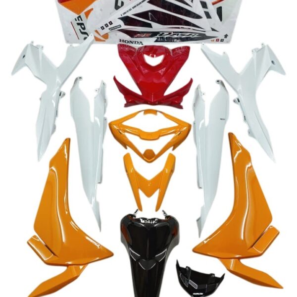 DASH 125 F.I ( V3) COVER SET (M-SEKI) LOCAL